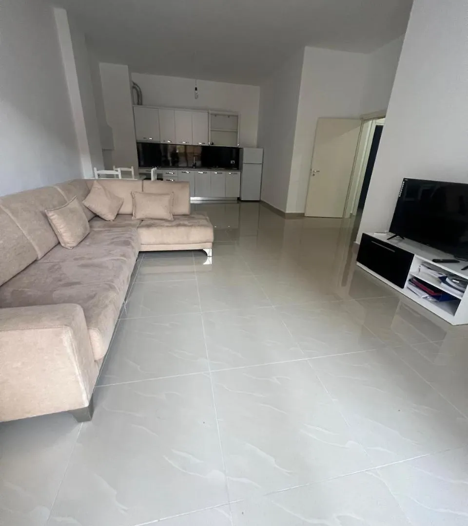 Henri Apartment 1 Durrës